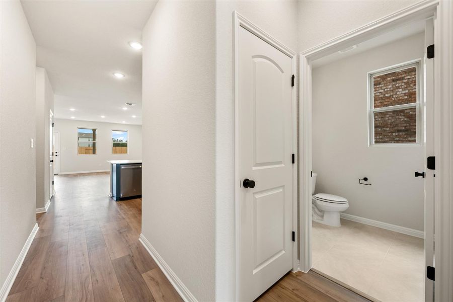 Representative images and renderings are for illustrative purposes. Actual structural options and design finishes of home may vary. Representative images and renderings are for illustrative purposes. Actual structural options and design finishes of home may vary.