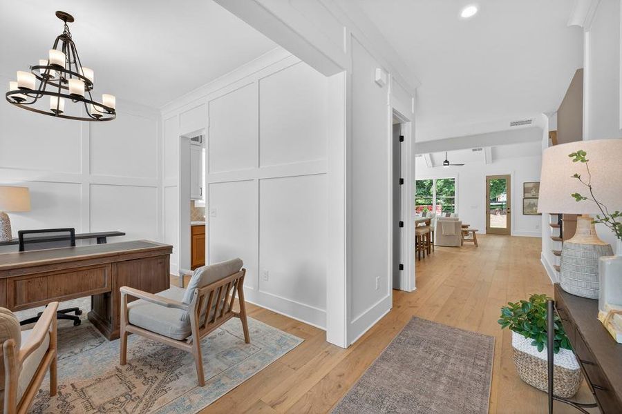 Furnished interior view inside a new home in Livingstone Park, Kennesaw (Image 6).