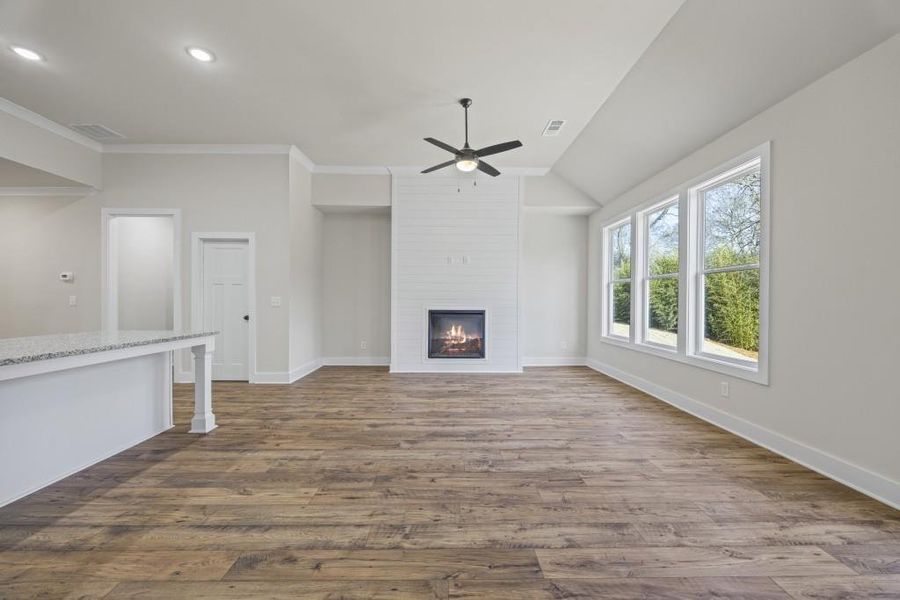 Spacious, unfurnished interior of a new home in , Hartwell (Image 20).