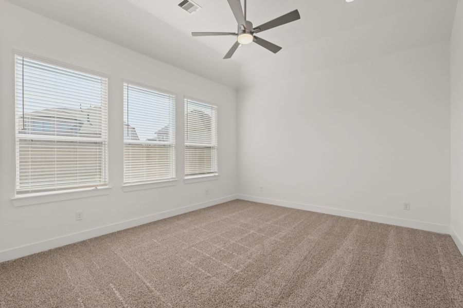 Representative unfurnished interior of a home built from the Malani by Chesmar Homes in Wildrye 60', Waller (Image 6).