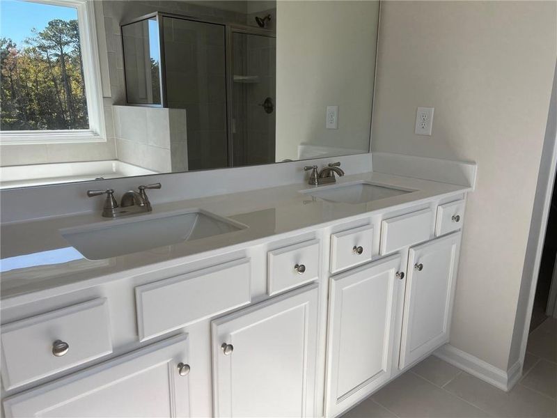 Image 53 of a home in Crofton Place Enclave.