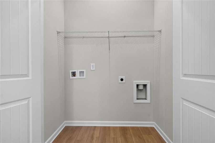 Spacious, unfurnished interior of a new home in Southbend, Rome (Image 16). Spacious, unfurnished interior of a new home in Southbend, Rome (Image 16).