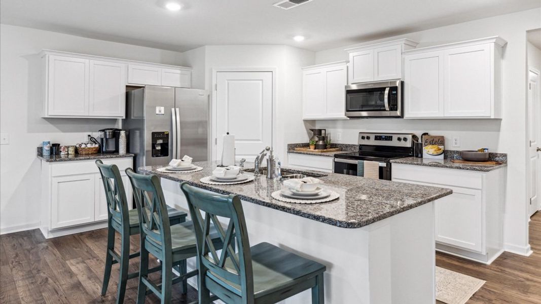 Representative furnished interior of a home built from the Cali by D.R. Horton in Emory Creek, Harriman (Image 6).