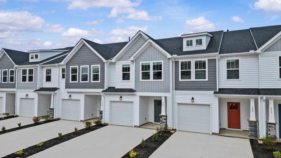 Tasteful open-concept layout in a prime two-story home by DRB Homes in desirable Greenville, SC Tasteful open-concept layout in a prime two-story home by DRB Homes in desirable Greenville, SC