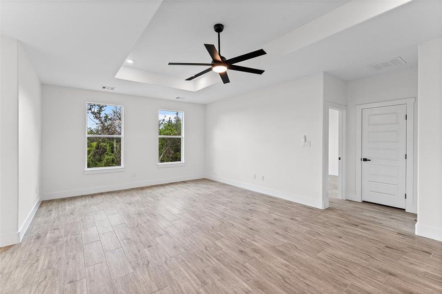 Spacious, unfurnished interior of a new home in , Granbury (Image 21). Spacious, unfurnished interior of a new home in , Granbury (Image 21).