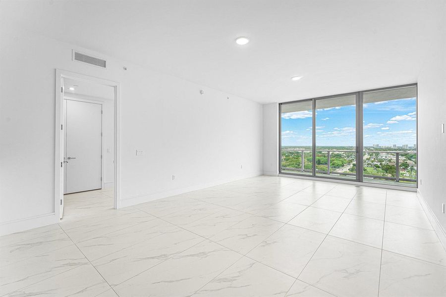 028-220LakeShoreDrive-1613-LakePark-FL-3 028-220LakeShoreDrive-1613-LakePark-FL-3
