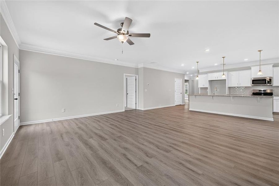 Spacious, unfurnished interior of a new home in Allen Manor, Hoschton (Image 31).