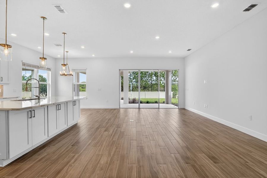 Spacious, unfurnished interior of a new home in Center Lake Ranch Community Group Page, St. Cloud (Image 14).