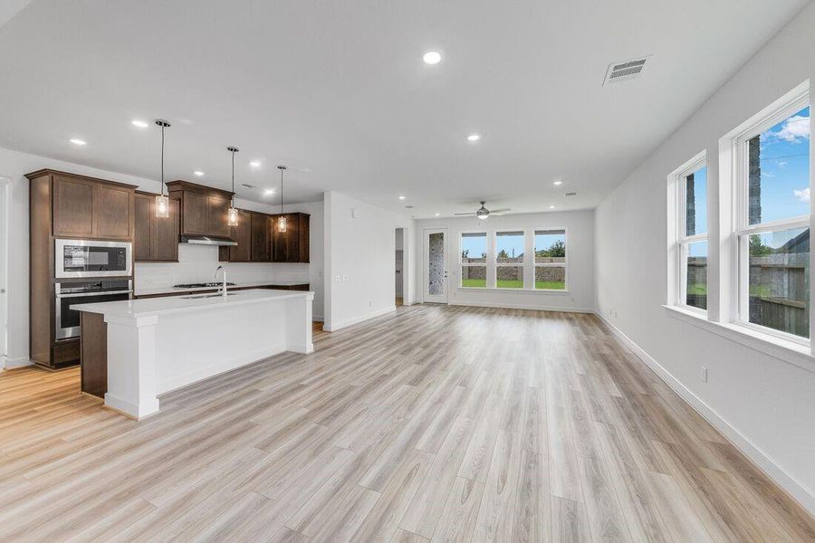 4638 Rustic Grove ~ Ready Now