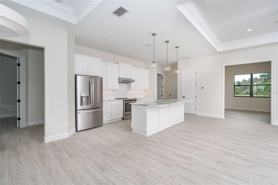 Catalina built at 211 Tournament Rd