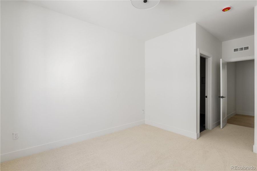 Spacious, unfurnished interior of a new home in , Denver (Image 22).