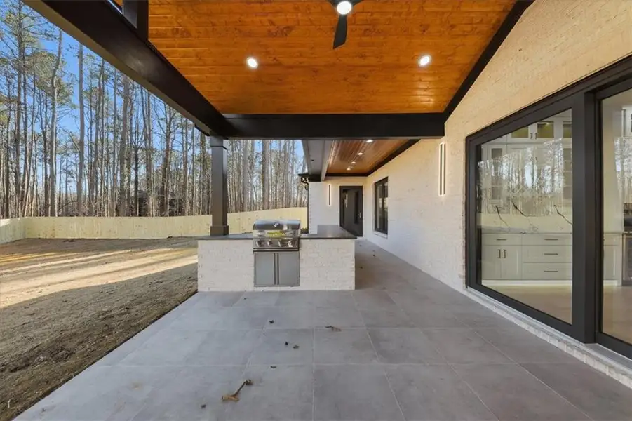 Exterior details and patio area of a home in , Lawrenceville (Image 3).