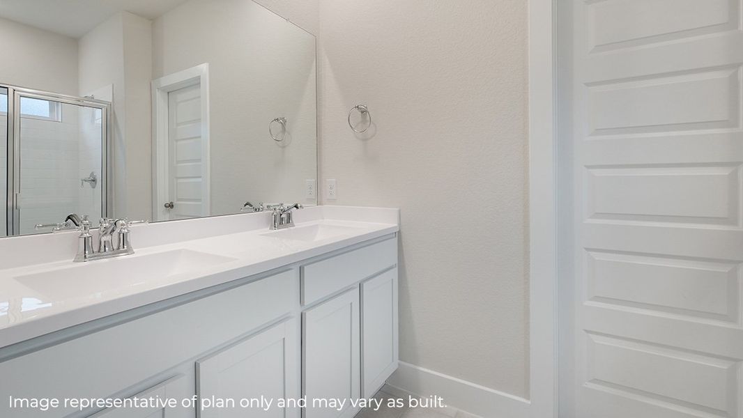 Representative interior finishes for a home built from the The Ozark by D.R. Horton in Veranda, San Antonio (Image 8).