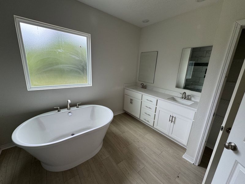 Furnished interior view inside a new home in Seminole Bend, Pensacola (Image 8).