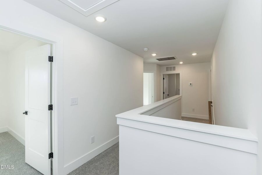 Spacious, unfurnished interior of a new home in Jackson Ridge, Pikeville (Image 23).