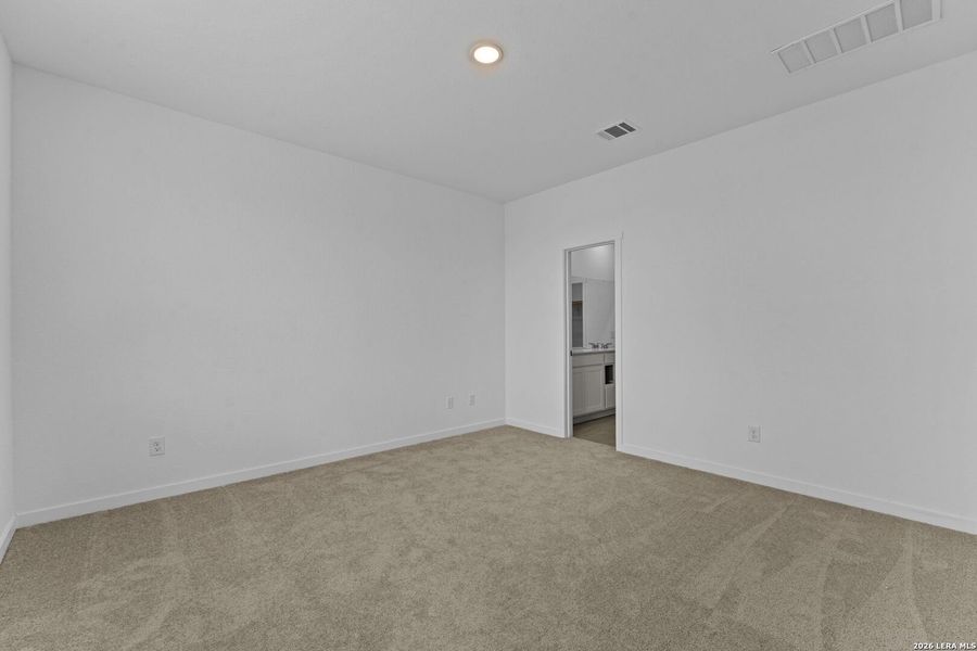 Spacious, unfurnished interior of a new home in Grace Valley, Marion (Image 32).