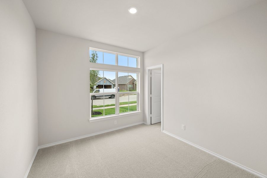 Spacious, unfurnished interior of a new home in Meadow Park at The Meadows, Ponder (Image 24).