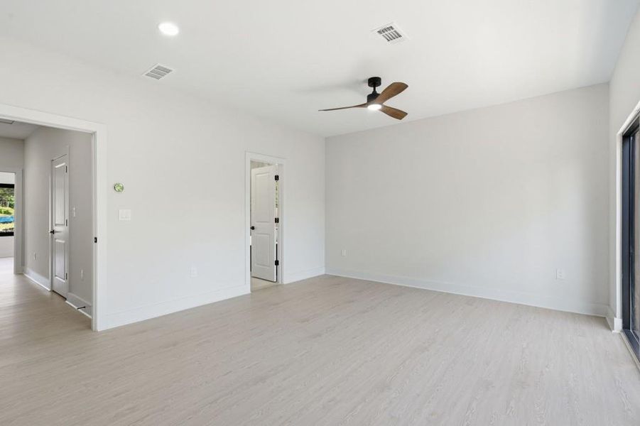 Spacious, unfurnished interior of a new home in , Decatur (Image 40).