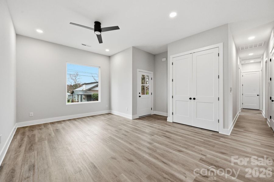 Spacious, unfurnished interior of a new home in , Monroe (Image 14).
