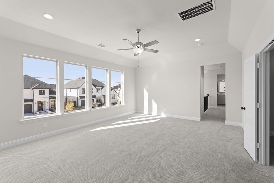 Spacious, unfurnished interior of a new home in Estates at Rockhill, Frisco (Image 24). Spacious, unfurnished interior of a new home in Estates at Rockhill, Frisco (Image 24).