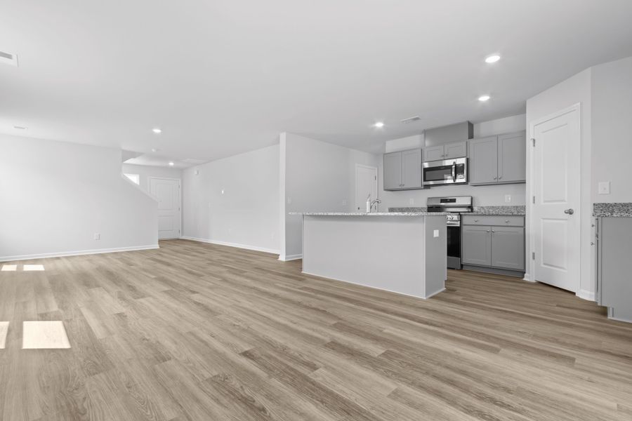 New Home in Conway, SC.  - Slide 3