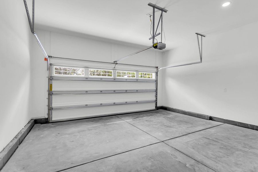 Spacious, unfurnished interior of a new home in , North Charleston (Image 29).