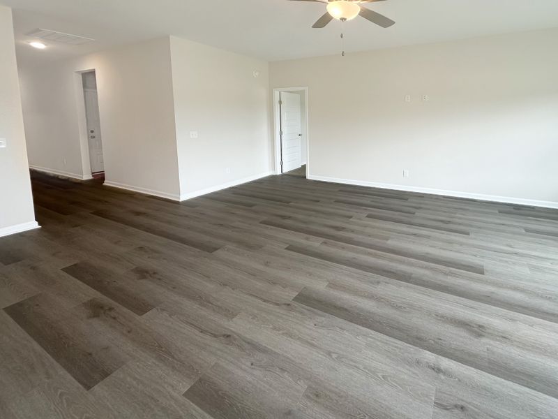 Spacious, unfurnished interior of a new home in Tranquil South, Hinesville (Image 11).