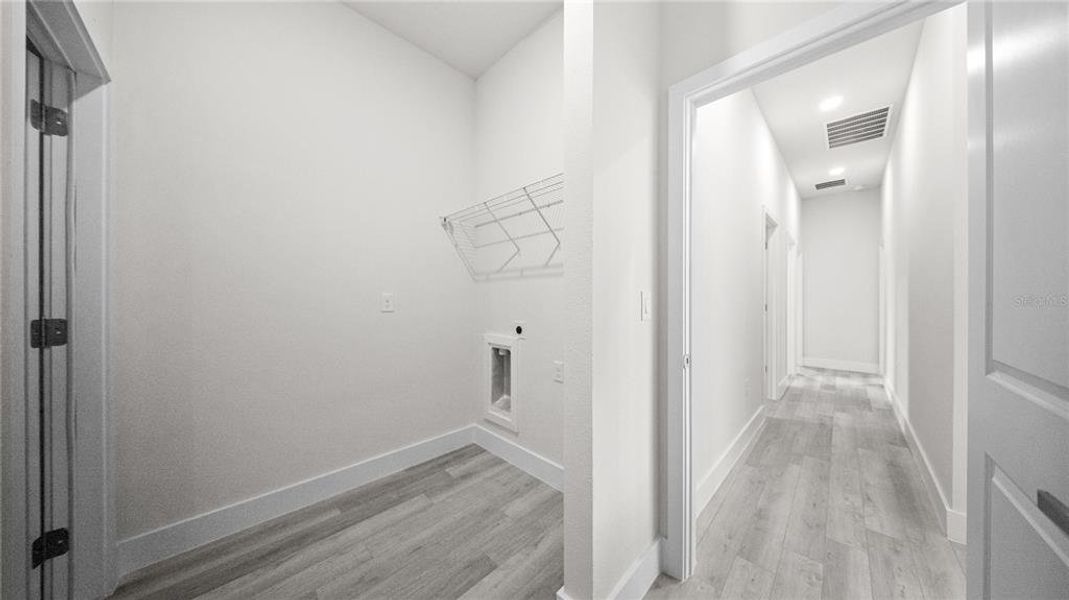 Spacious, unfurnished interior of a new home in , Port Charlotte (Image 28).