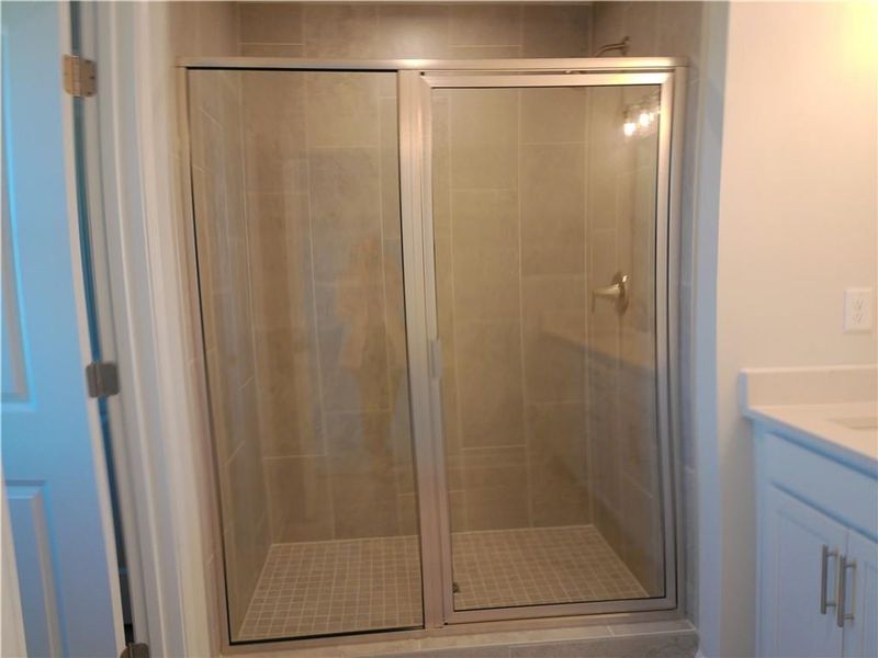 Close-up of interior finishes inside a home in Lake Shore, Winder (Image 10).