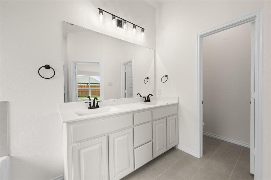 1009 Stonehaven- Primary Suite-4