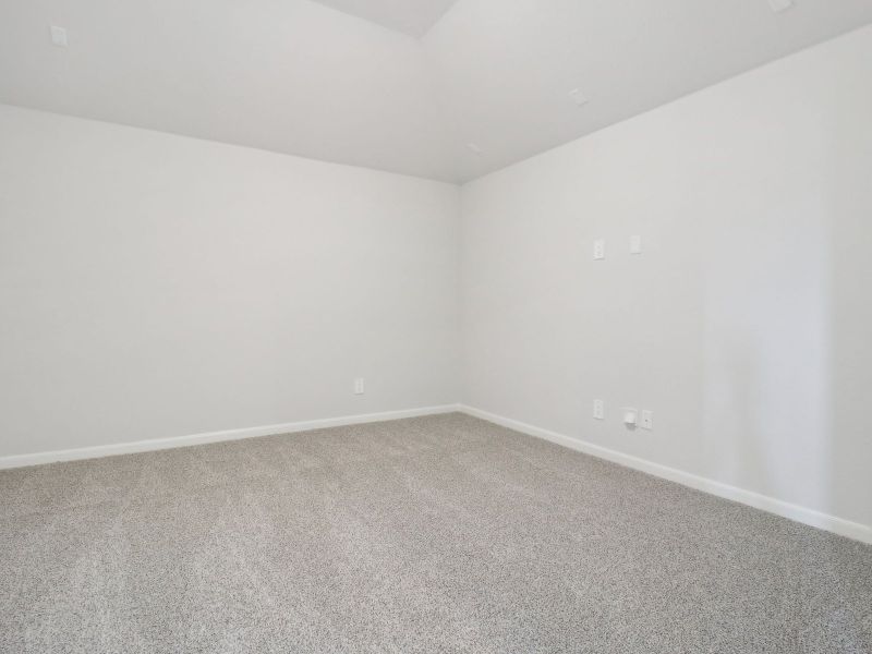 Spacious, unfurnished interior of a new home in Arcadia Ridge - Classic Series, San Antonio (Image 17).