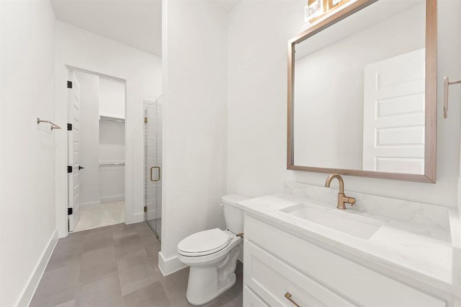 15. 681 Capella - 2ND Bath