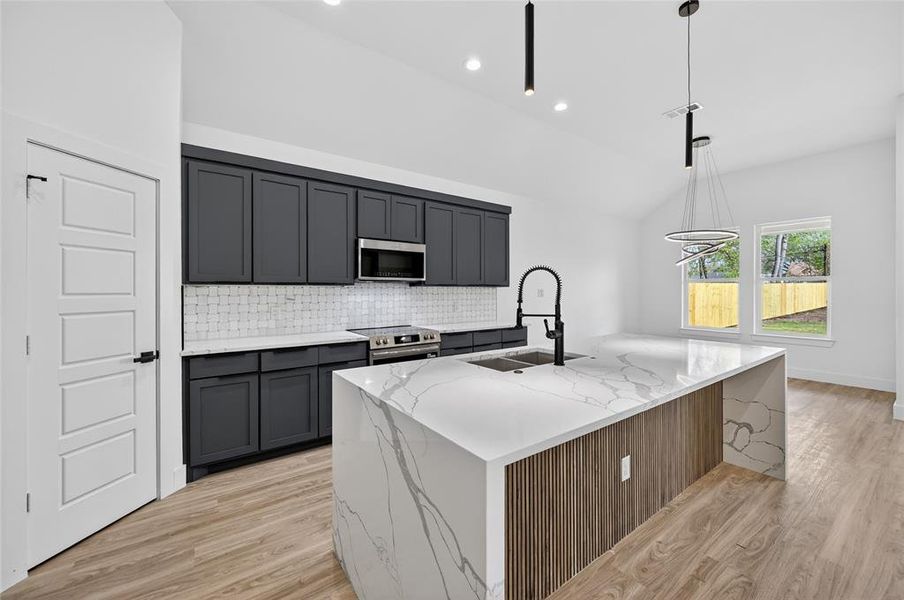 Furnished interior view inside a new home in , Grand Prairie (Image 8).