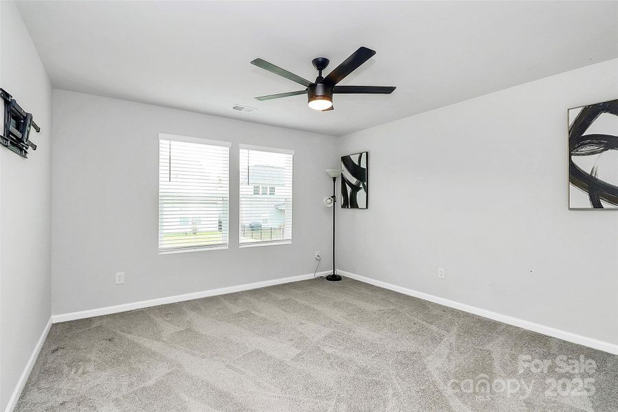 Spacious, unfurnished interior of a new home in Bailey's Run, Rock Hill (Image 15).