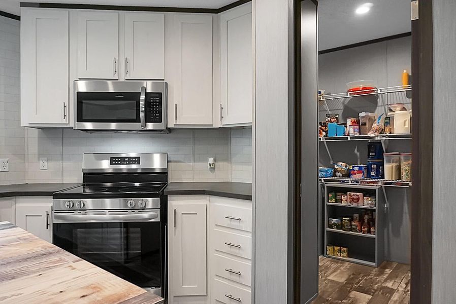 Furnished interior view inside a new home in , Bonneau (Image 39).