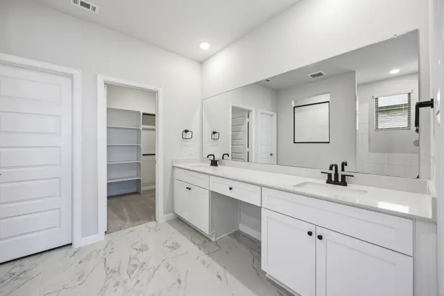 Furnished interior view inside a new home in Tinsley Meadows, Van Alstyne (Image 7).