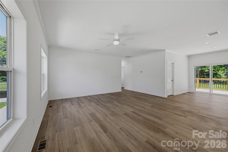 Spacious, unfurnished interior of a new home in , Newton (Image 18).