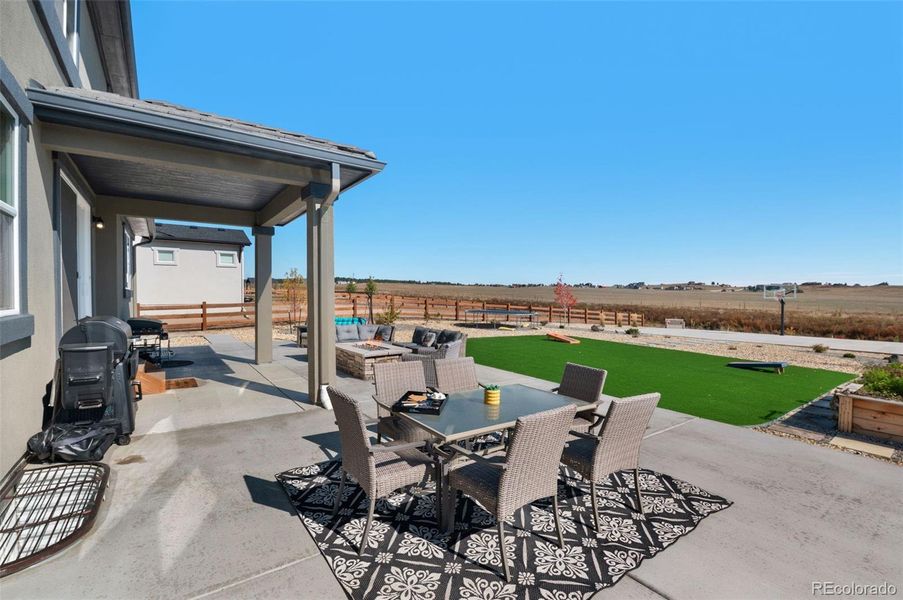 Amazing Outdoor Entertaining Area