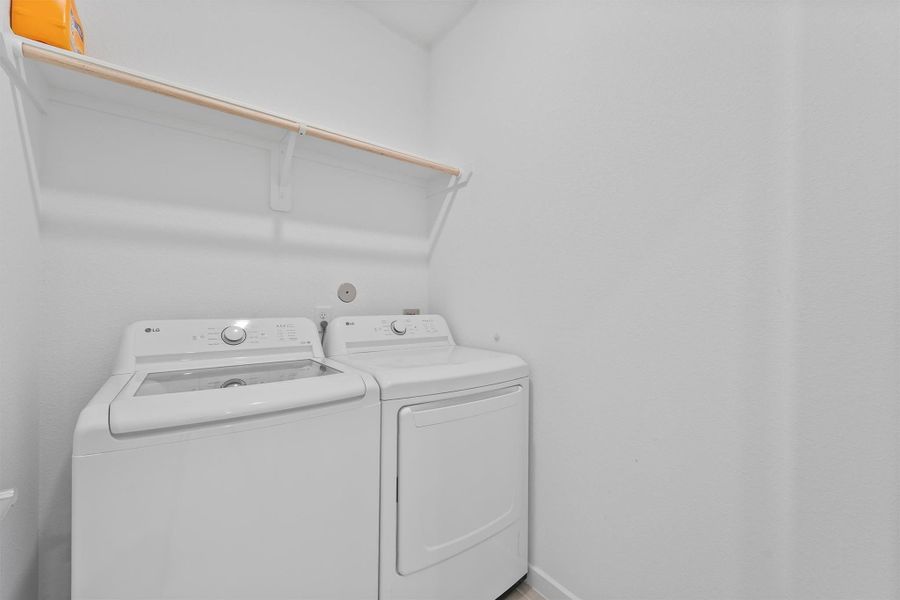 Image 22 of a home in Mason Woods 40s. Image 22 of a home in Mason Woods 40s.