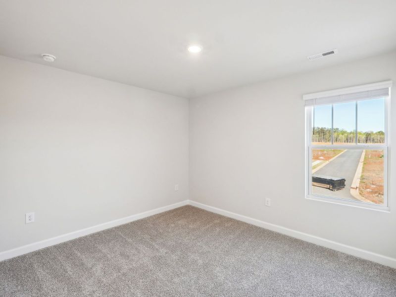 Spacious, unfurnished interior of a new home in Walnut Reserve, Conover (Image 18).
