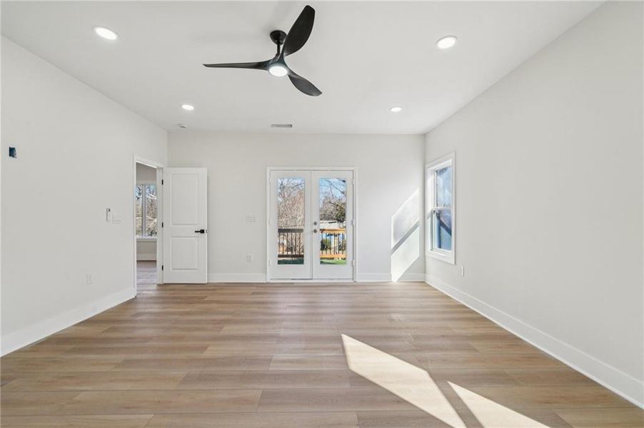 Spacious, unfurnished interior of a new home in , Atlanta (Image 20). Spacious, unfurnished interior of a new home in , Atlanta (Image 20).