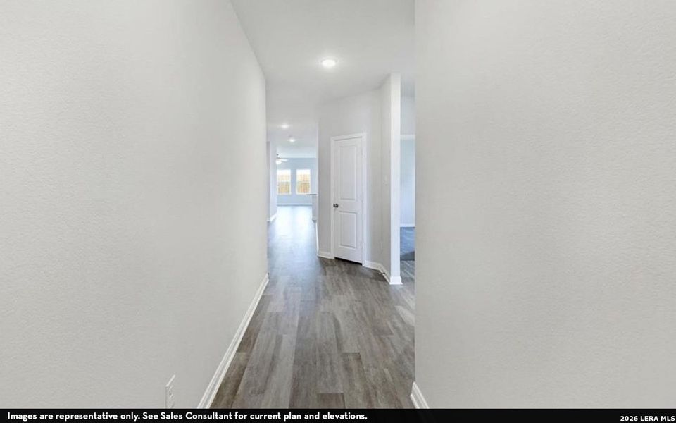 Spacious, unfurnished interior of a new home in Hickory Ridge, Elmendorf (Image 14).