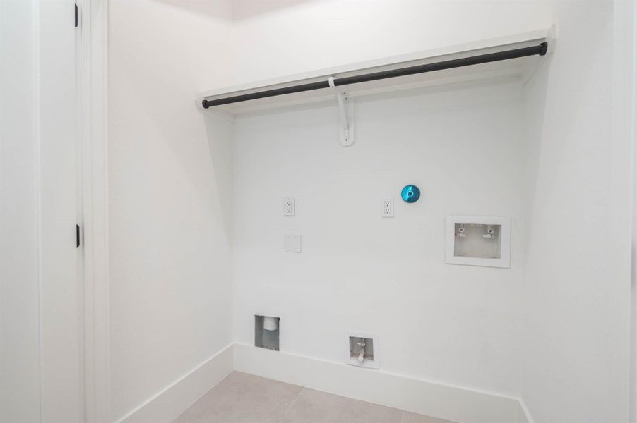 Spacious, unfurnished interior of a new home in , Houston (Image 21).