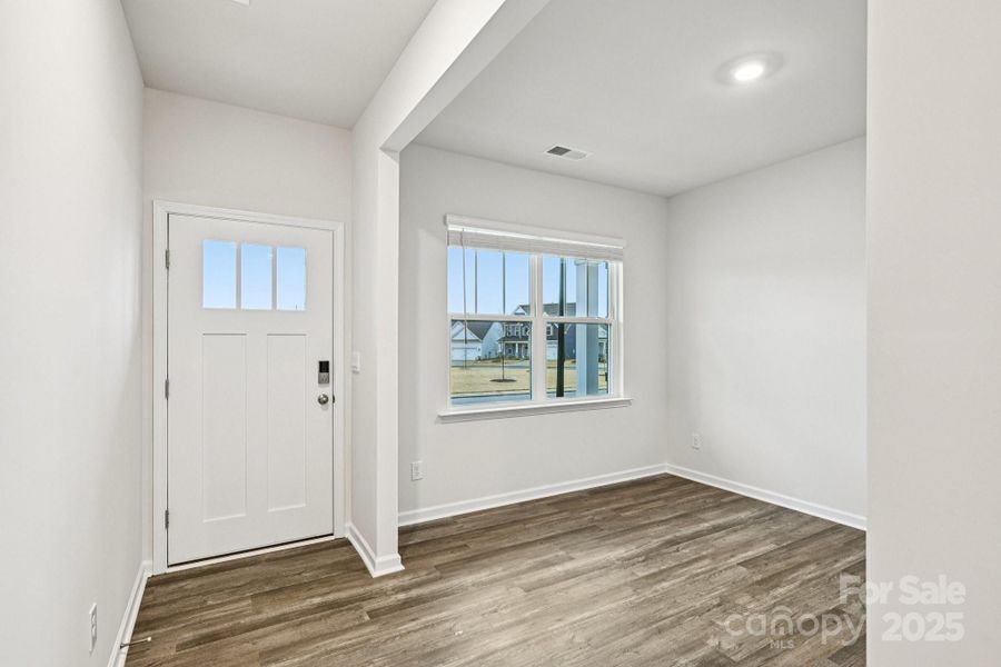 Spacious, unfurnished interior of a new home in Laurelbrook, Sherrills Ford (Image 15).