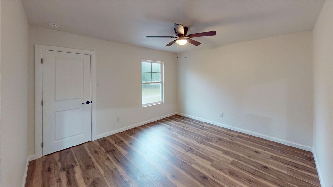 Spacious, unfurnished interior of a new home in , Cleveland (Image 7).