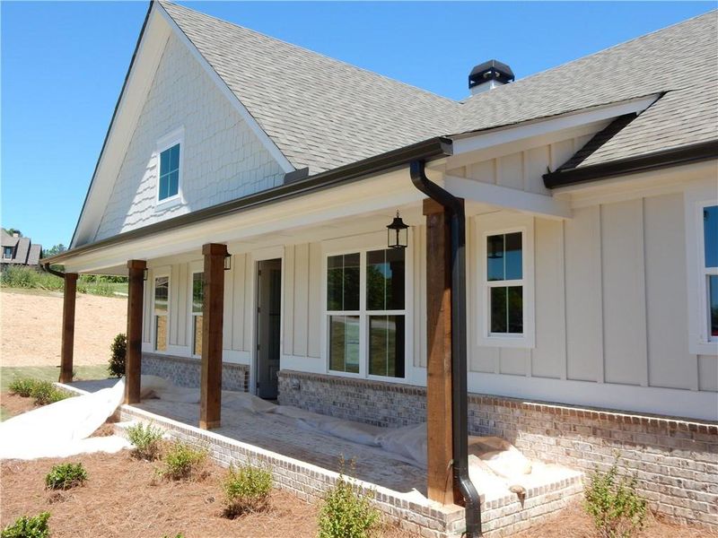 Exterior details and patio area of a home in , Demorest (Image 3).