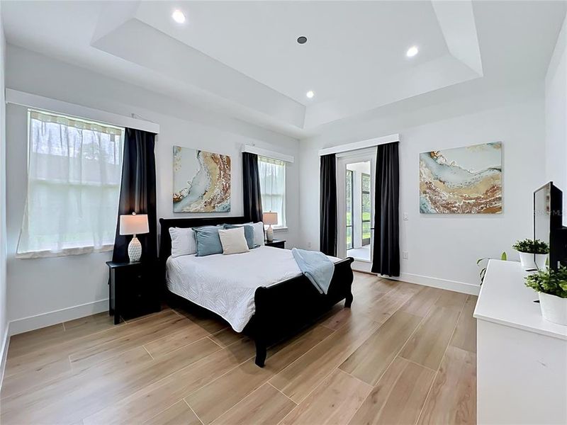 Furnished interior view inside a new home in , Orlando (Image 14).