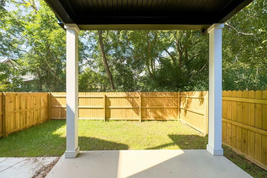 Exterior details and patio area of a home in , North Charleston (Image 25).