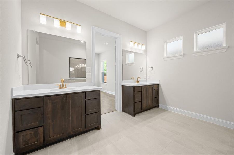 1417 Roundwash- Primary Suite-5 1417 Roundwash- Primary Suite-5