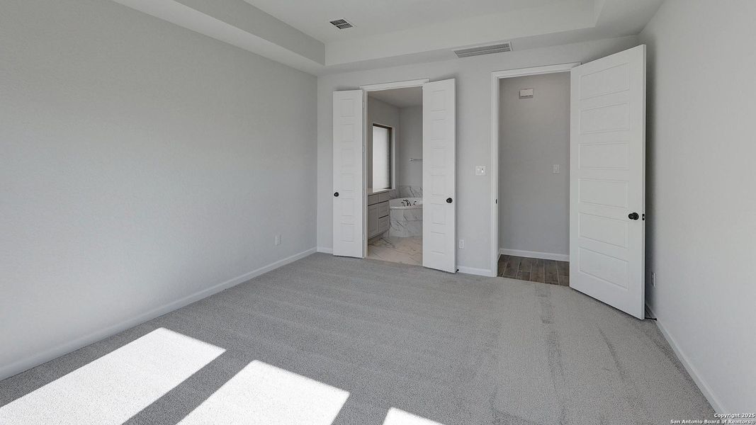 Spacious, unfurnished interior of a new home in Arcadia Ridge 50', San Antonio (Image 18).